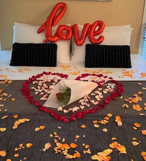 Sunshine Coast Amore On Buderim Rainforest Cabins المظهر الخارجي الصورة